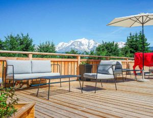 gite-chalet-rhodos-location-groupe-exterieur-terrasse-haute-savoie-n3-900px